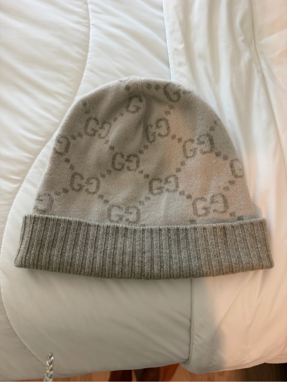 GUCCI GG Monogram Knit Beanie Gray Taupe Size M Made in Italy